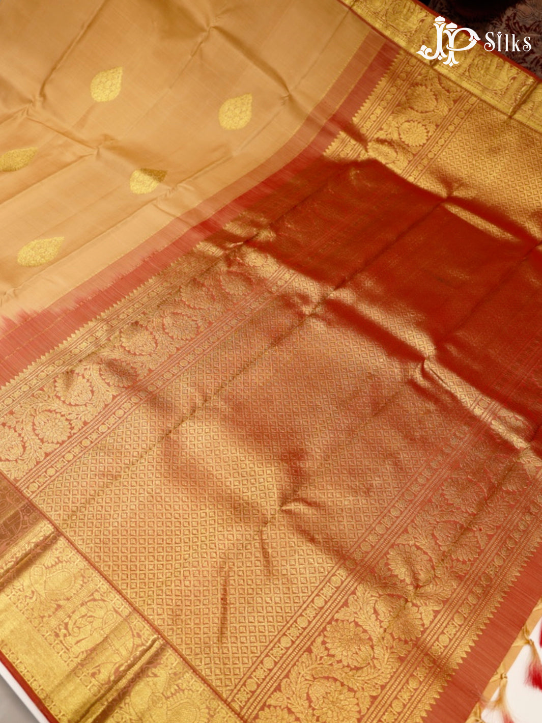 Cream and Onion Pink Kanchipuram Silk Saree - F6