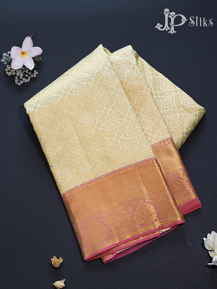 Cream & Light Pink Kanchipuram Silk Saree - D6748