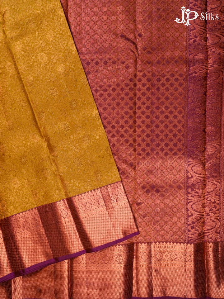 Mustard And Mulberry Purple Kanchipuram Silk Saree - D2808