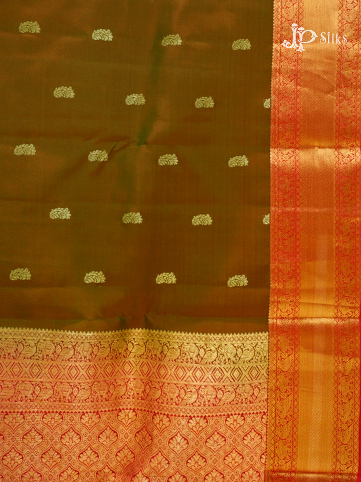 Mandhulir Green & Pink Pure Silk Mix Saree - G813-view-3