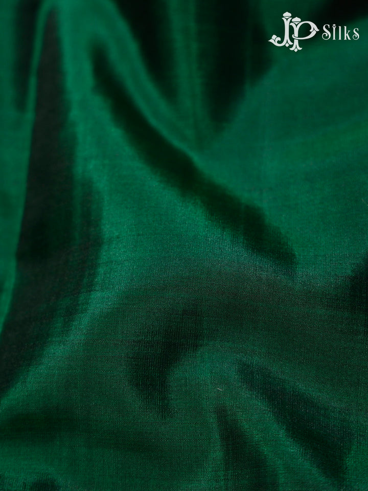 Bottle Green & Magenta Pink Kanchipuram Silk Saree - E5120-view3