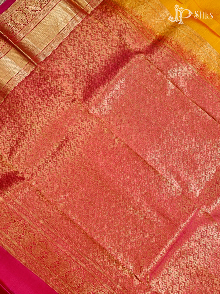 Dual Shade Orange–Yellow & Rani Pink Pure Silk Mix Saree - G327-view6