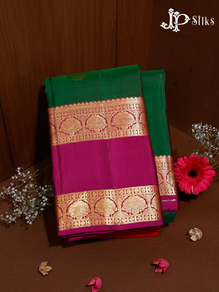 Bottle Green and Magenta Pink Kanchipuram Silk Saree - G363 “View1”