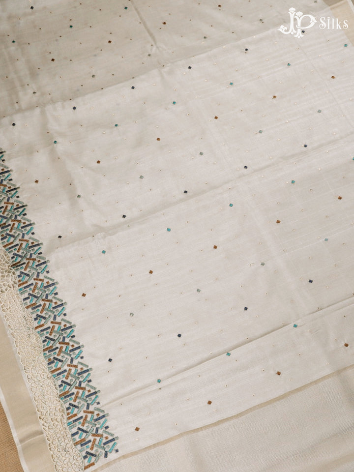 Off-White Semi Tussar Saree - G177