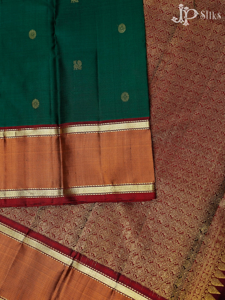 Bottle Green And Maroon Kanchipuram Silk Saree - F3371