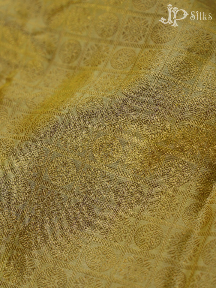 Gold Kanchipuram Silk Saree - D6746 - View 6