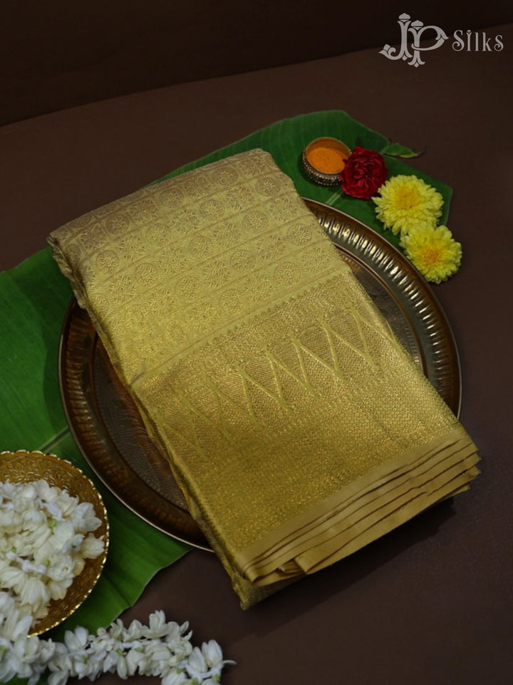 Gold Kanchipuram Silk Saree - D6746 - View 1