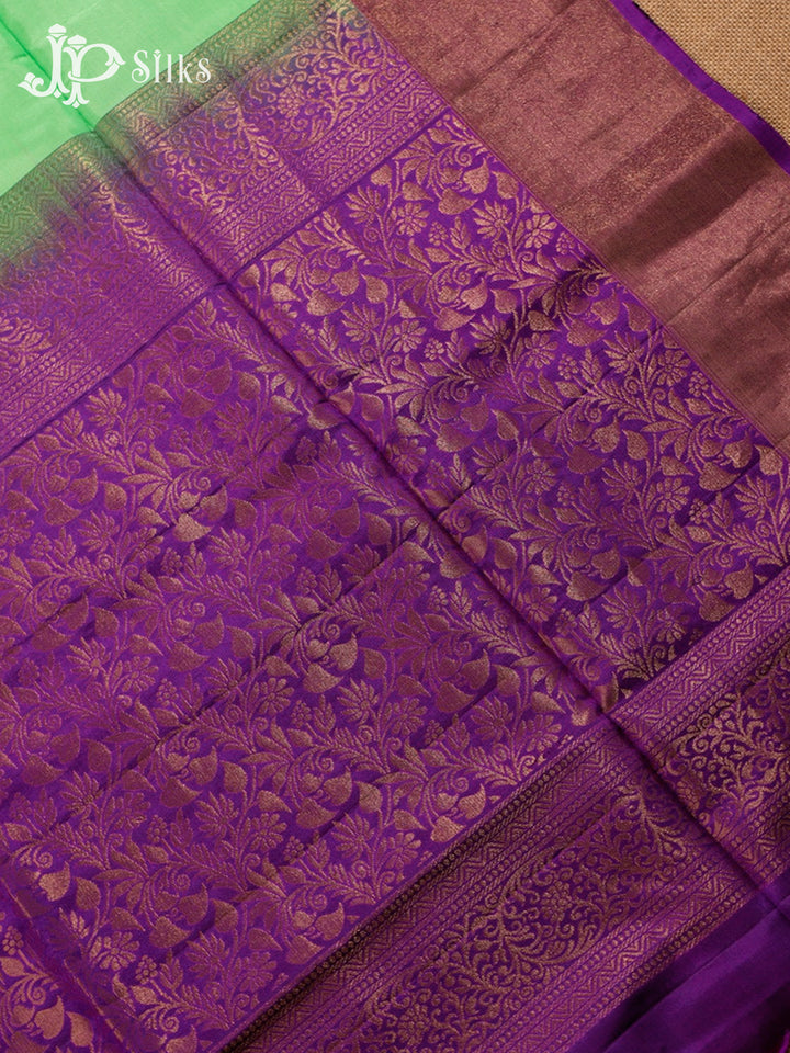 Medium Spring Green and Violet Soft Silk Saree - E5100 - view5 