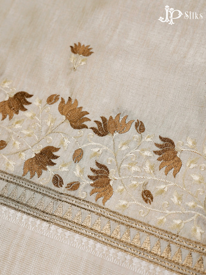 Off-White Semi Tussar Saree - G180