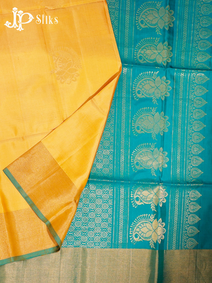 Light mustard yellow & teal green color E5116