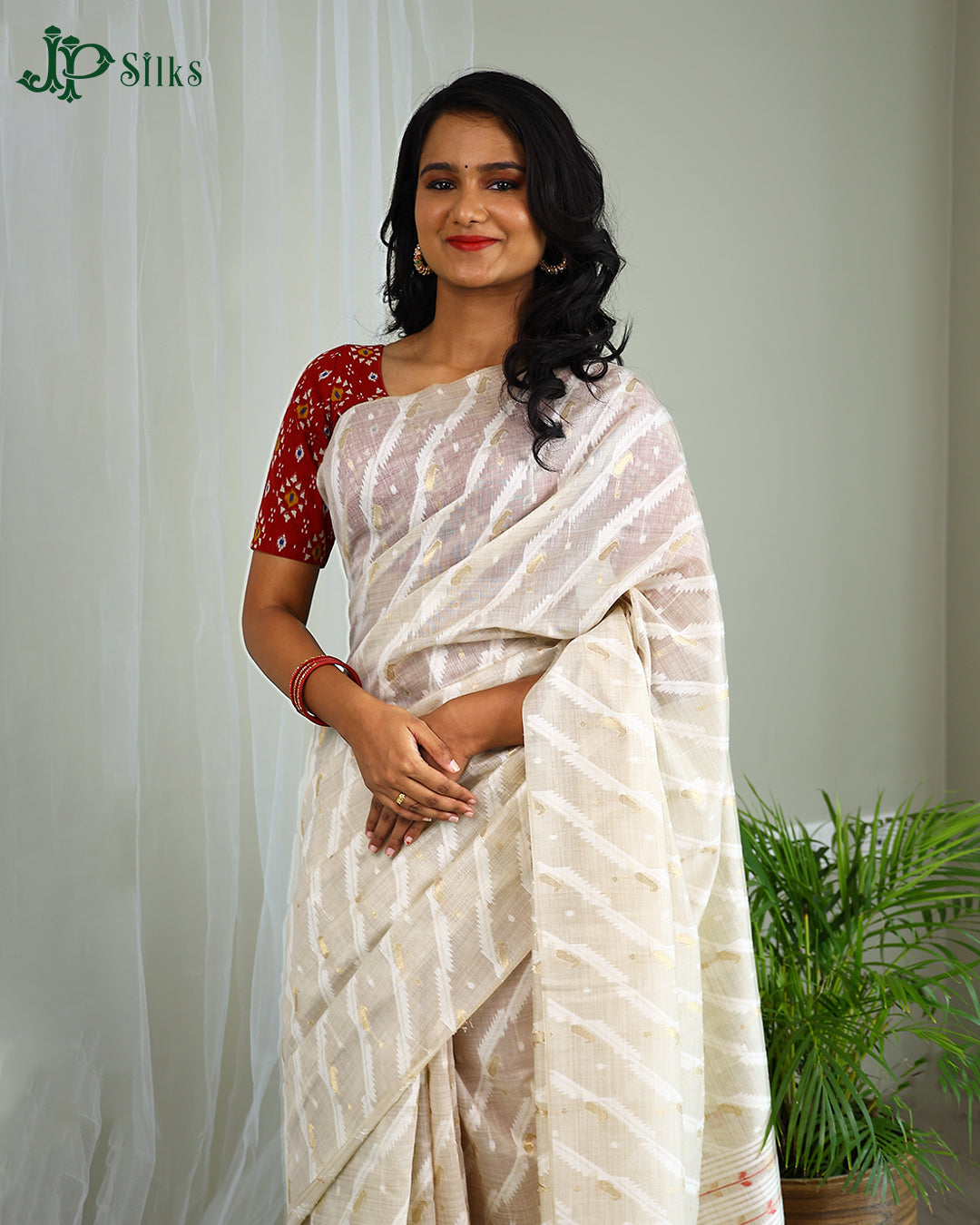 White Fancy Khadhi Saree - E5386