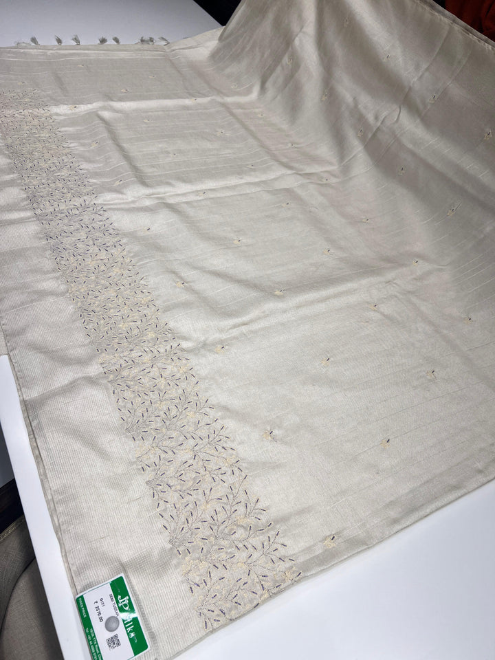 Off-White Semi Tussar Saree - G121