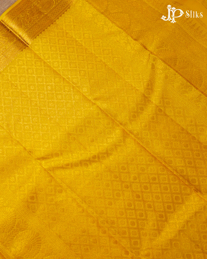 Yellow Kanchipuram Silk Saree - E5000