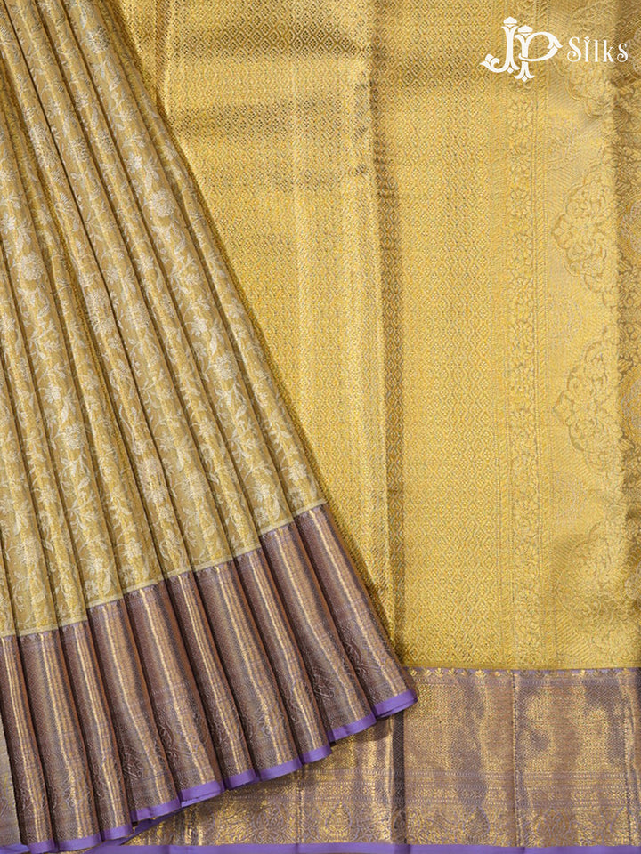 Gold Kanchipuram Silk Saree - G861