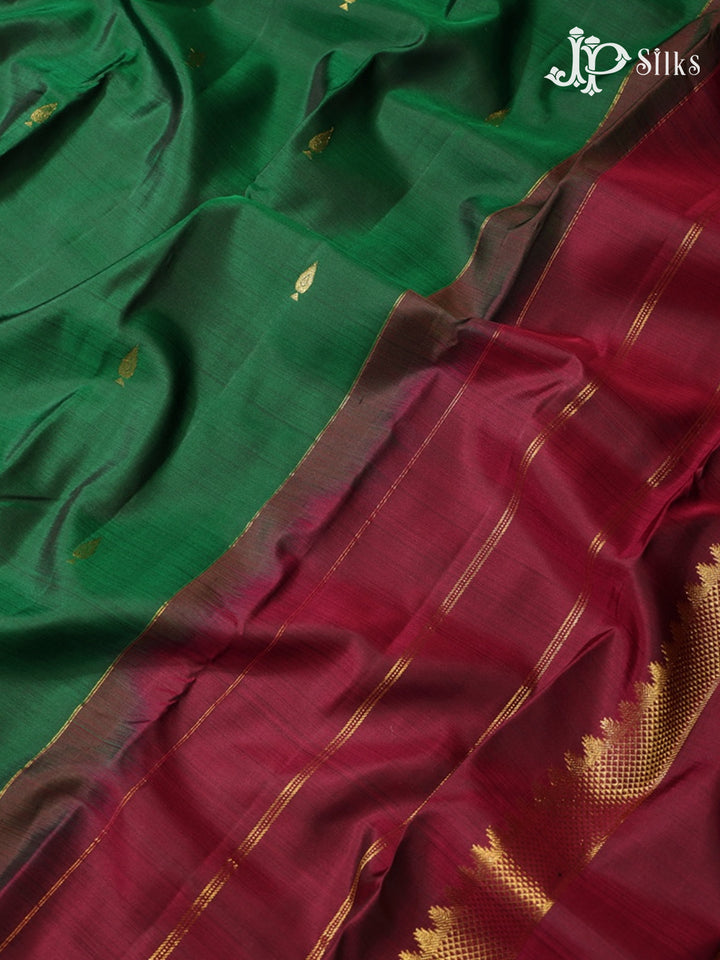 Bottle Green & Maroon Kanchipuram Silk Saree - G865