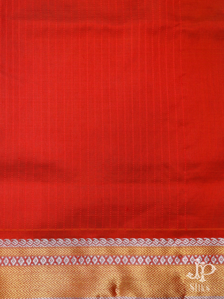 Red Silk Cotton Saree - D202 - View 3