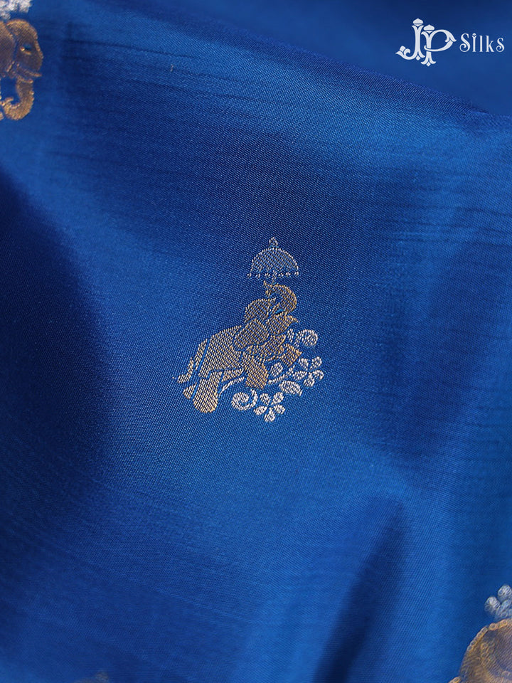 Cobalt Blue & Dark Peach Kanchipuram Silk Saree - G849 -view3