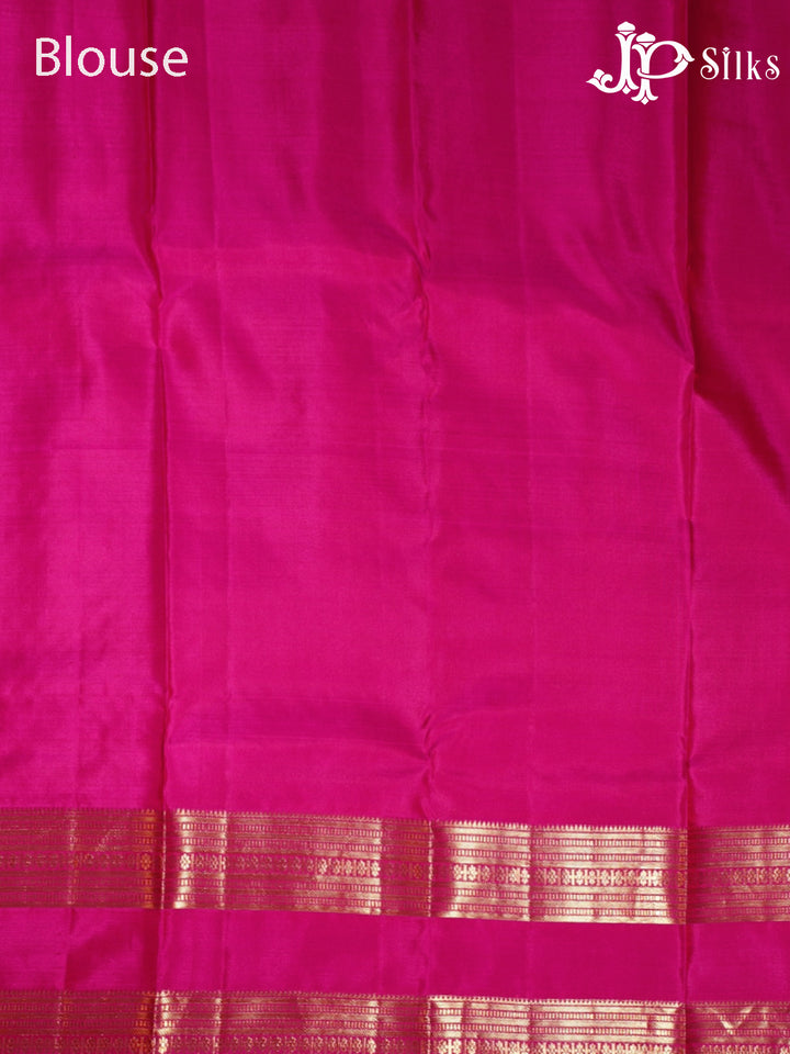 Dual Shade Green And Dark Pink Kanchipuram Silk Saree - F3374
