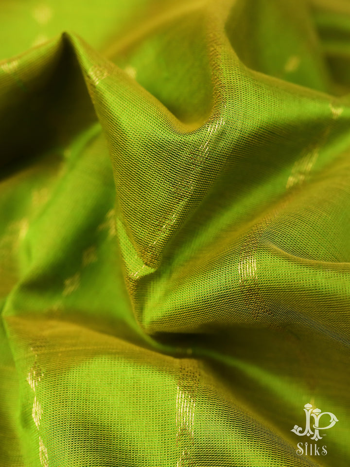 Parrot Green and Magenta Silk Cotton Saree - D8210 - VIew 1