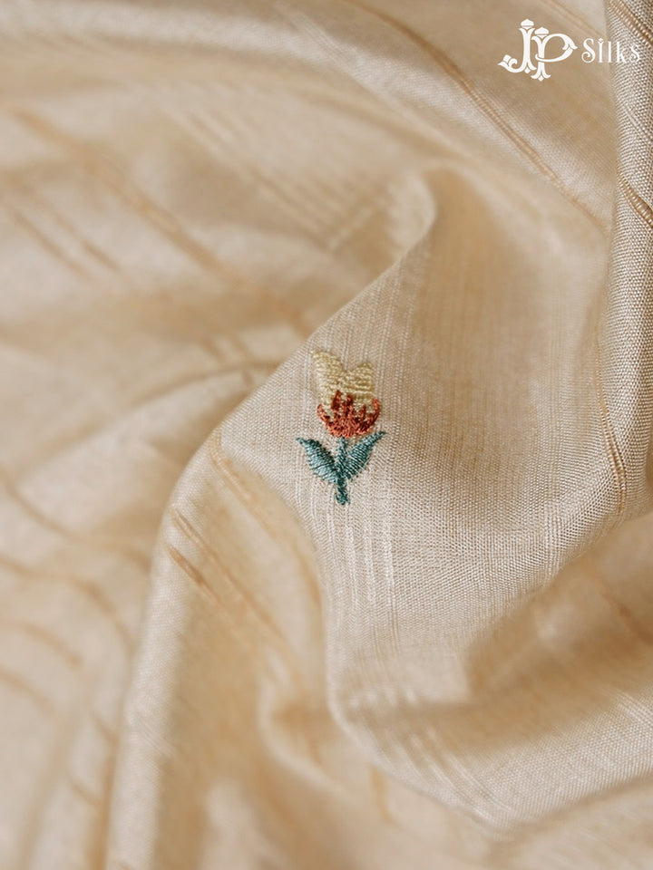 Off-White Semi Tussar Saree - G182