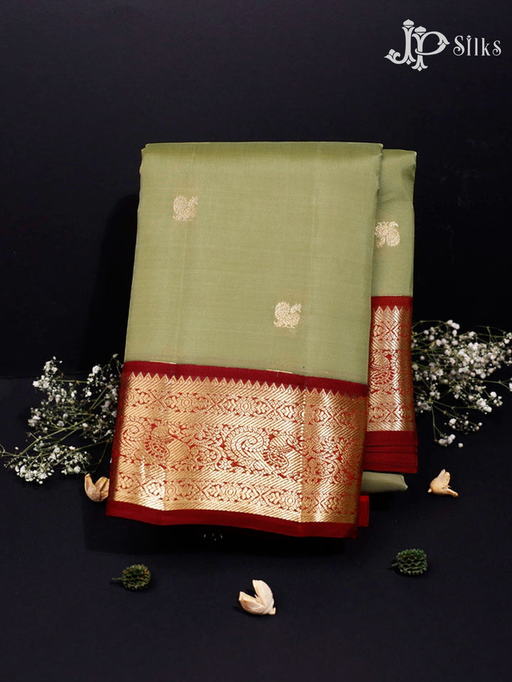 Elaichi Green and Maroon Pure Silk Mixed Saree - G374