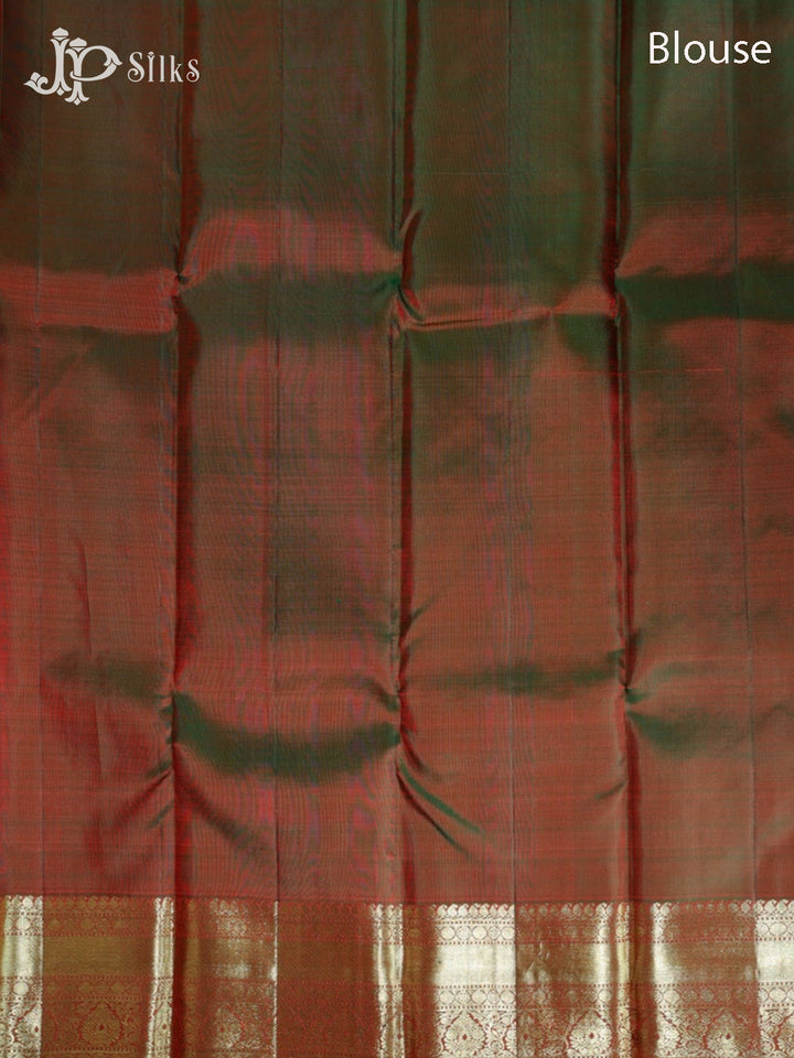 Red & Manthulir Green Kanchipuram Silk Saree - F2329