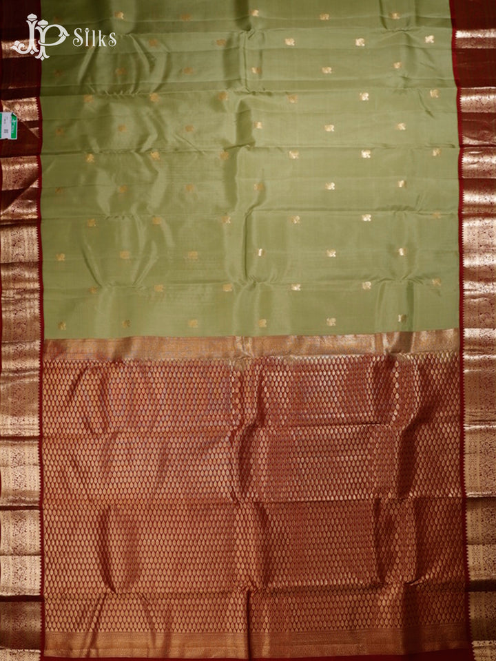 Elaichi Green and Maroon Pure Silk Mixed Saree - G374