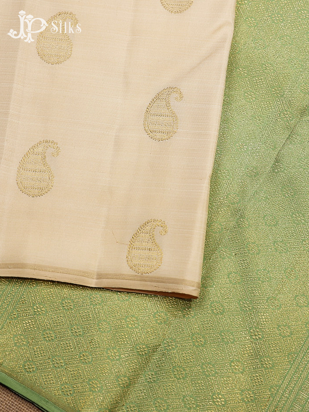 Off White & Pista Green Kanchipuram 2G Zari Silk Saree - H10