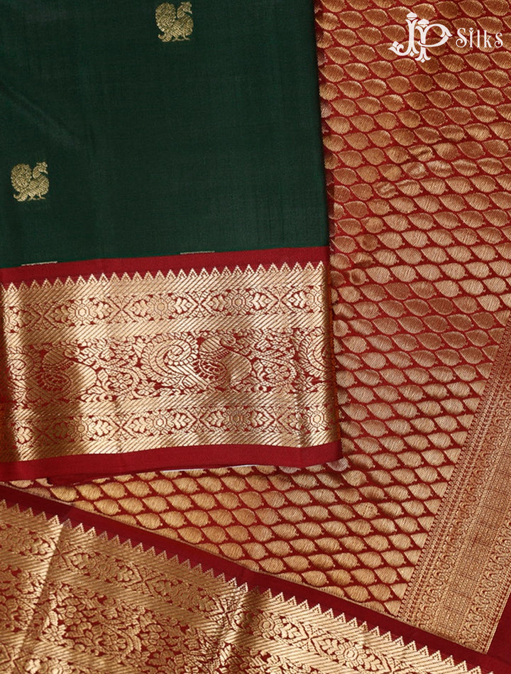 Karum Pachai & Maroon Pure Silk Mix Saree - G373