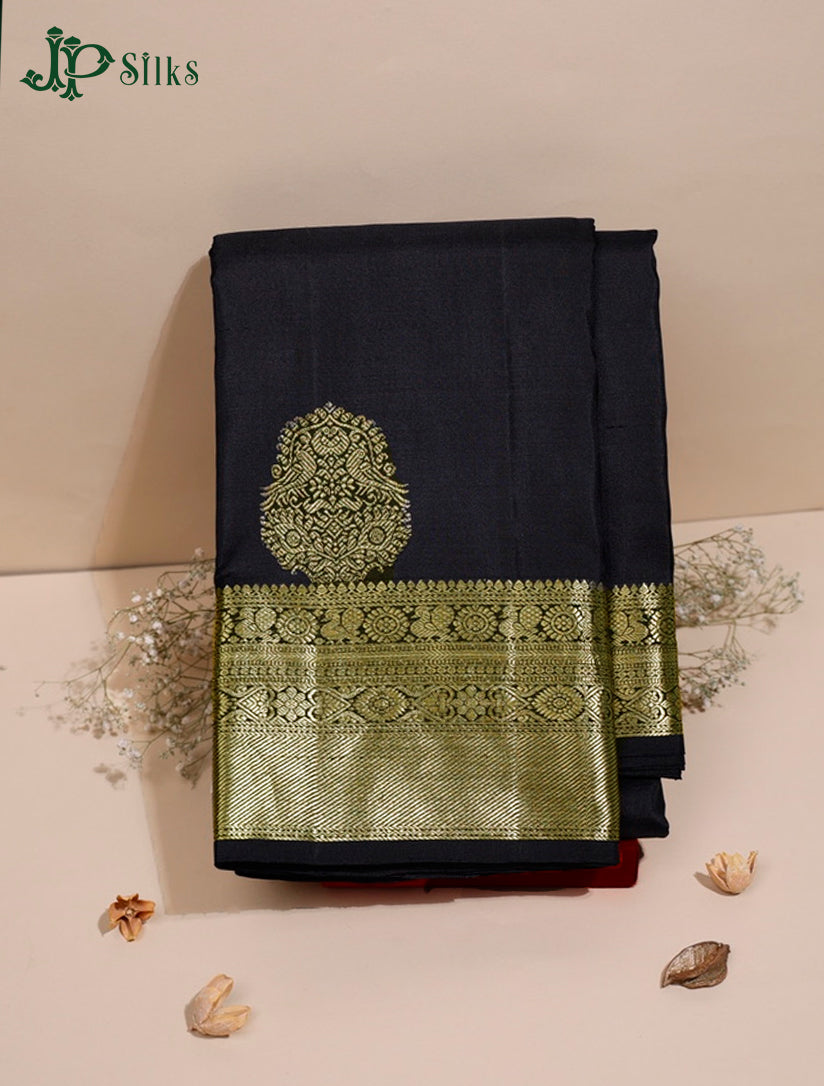 Black Kanchipuram Silk Saree - G690-view1
