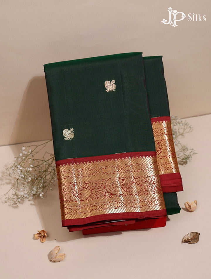 Karum Pachai & Maroon Pure Silk Mix Saree - G373