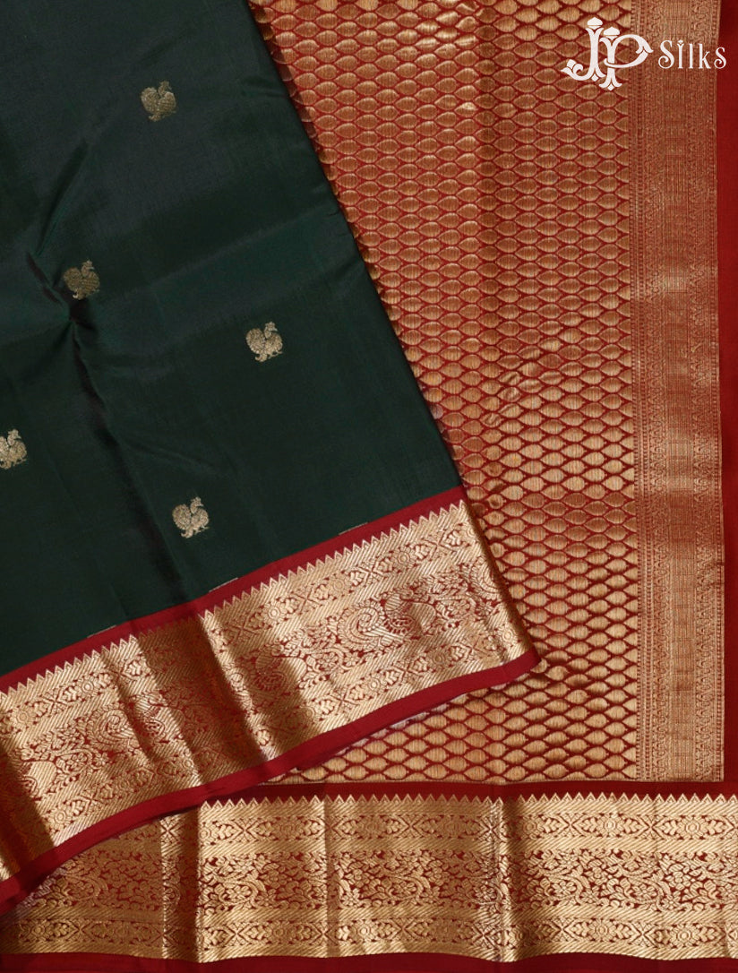 Karum Pachai & Maroon Pure Silk Mix Saree - G373