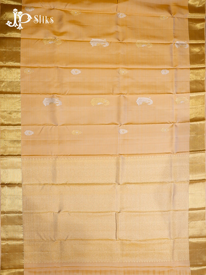Cream Gold Kanchipuram Pure Silk Saree - E4997