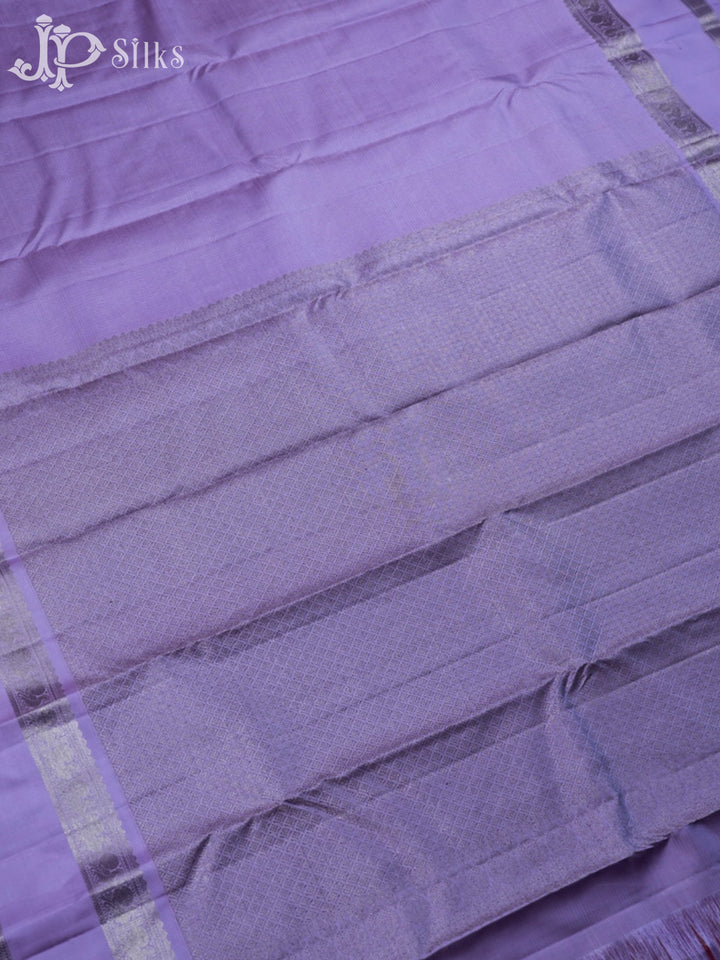 Lavender with Burgundy Pink Kanchipuram Silk Saree - F2366 - View 3