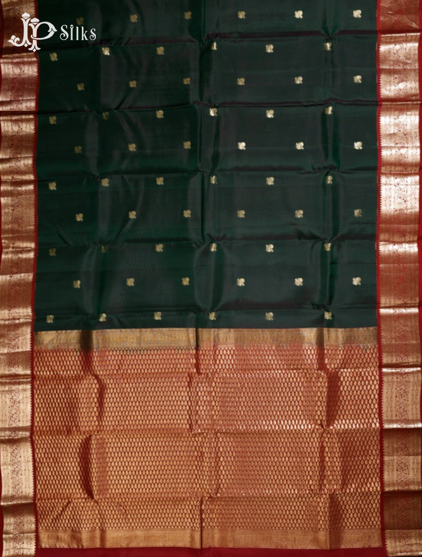 Karum Pachai & Maroon Pure Silk Mix Saree - G373