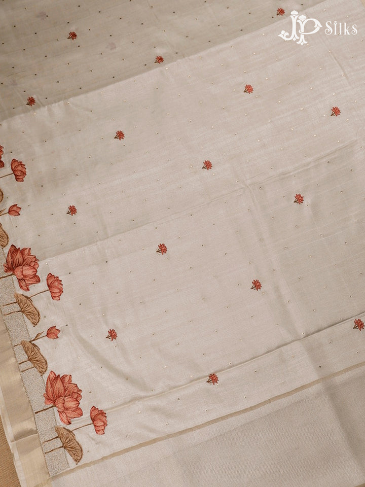 Off-White Semi Tussar Saree - G183
