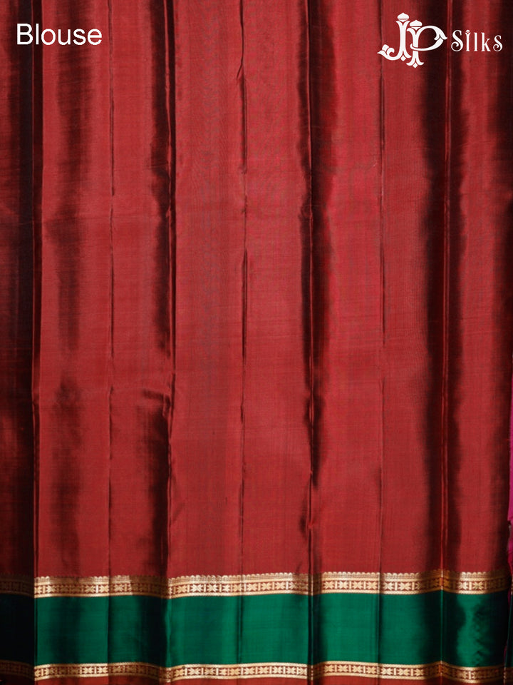 Black and Maroon Kanchipuram Silk Saree - G321 “View8”