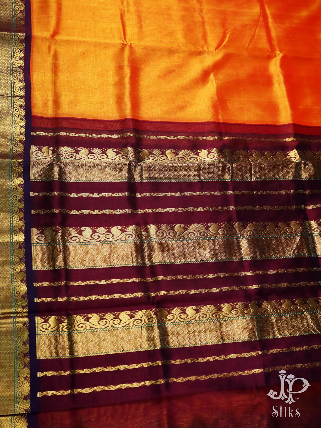 Sunset Orange and Maroon Silk Cotton Saree - D8237 - VIew 4