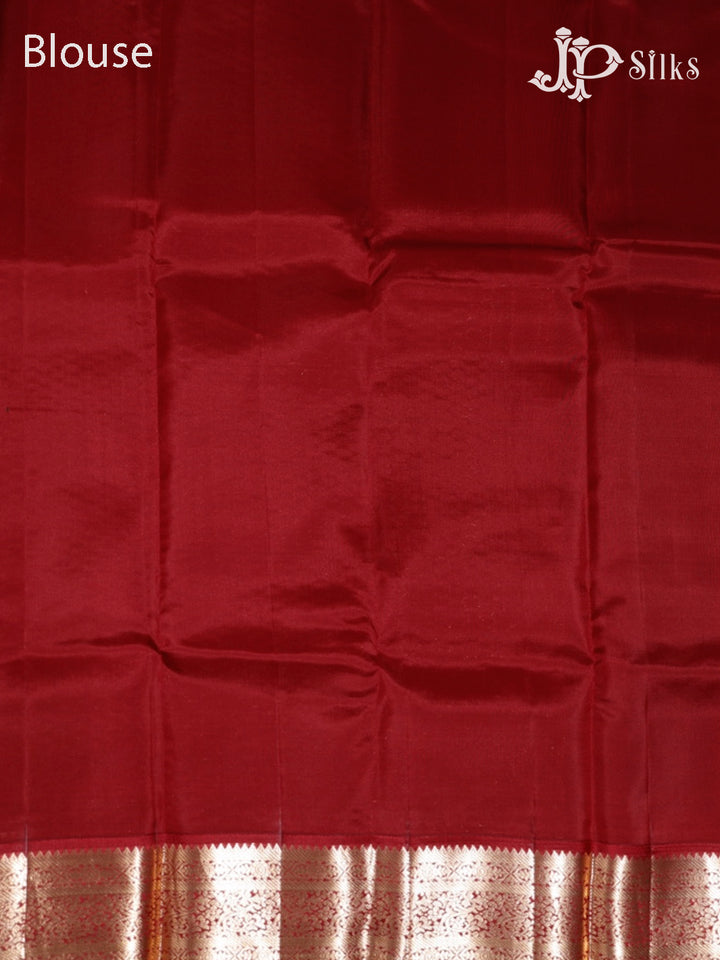 Karum Pachai & Maroon Pure Silk Mix Saree - G373